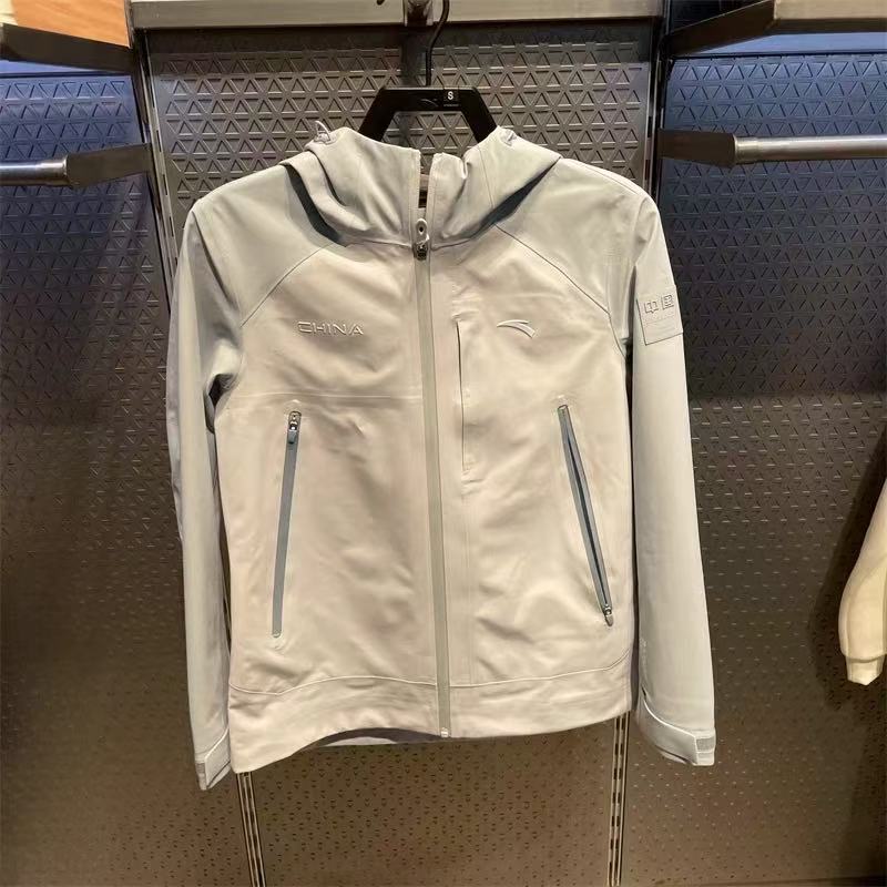 安踏中国甲丨冲锋衣女款户外登山服夹克162447607