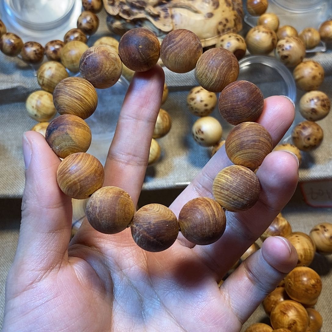 柏木（崖柏）瑕疵崖柏1.8红油