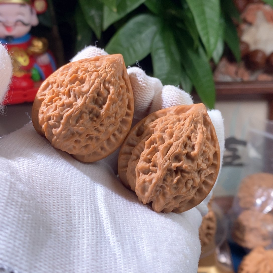 文玩核桃吊坠ㅤ****¼金牛