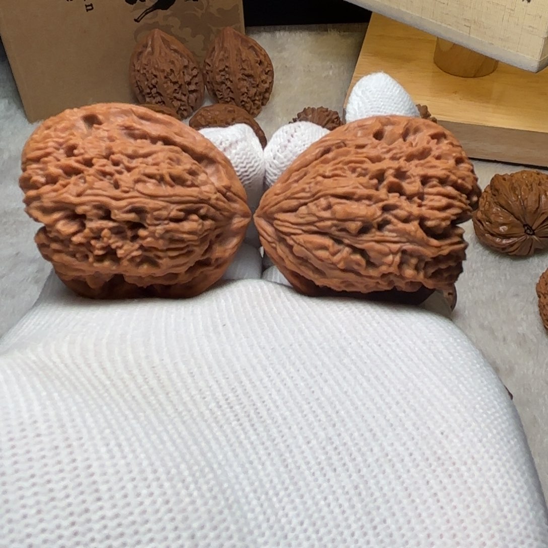 文玩核桃把件南疆石天使之翼