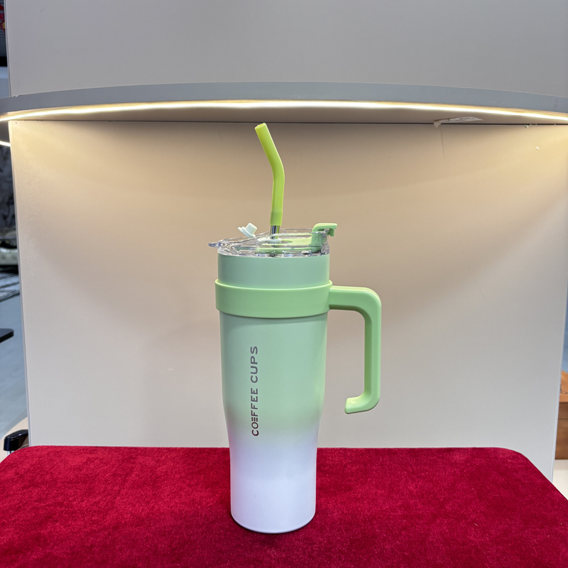 爆款巨无霸冰霸杯大容量高颜值网红吸管水杯保温家用