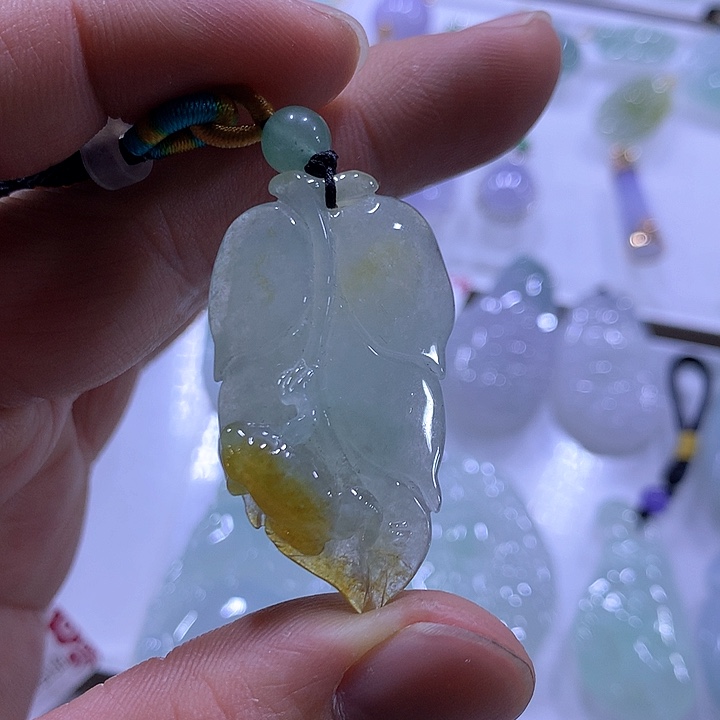 翡翠颈饰未镶嵌天然翡翠A货吊坠