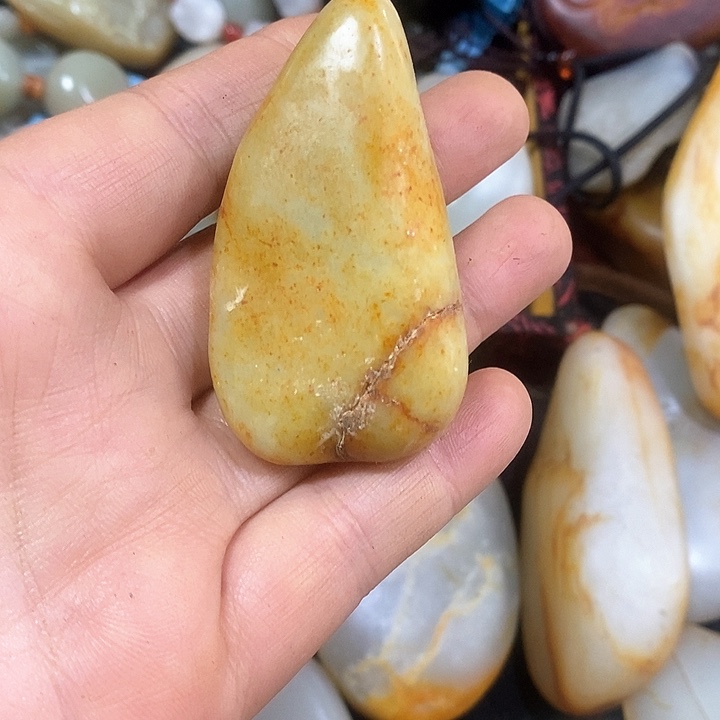 和田玉（糖玉）未镶嵌挂件