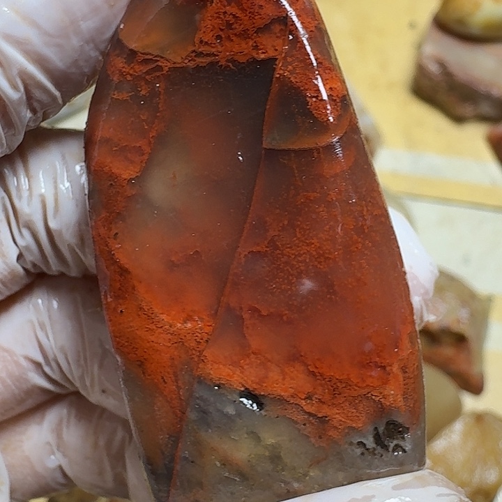 红***玩寿山石寿山石的颜色