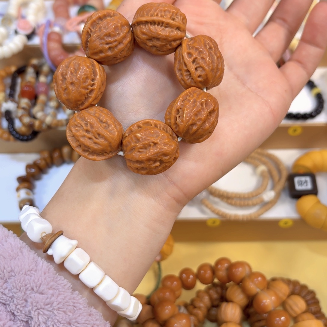 星月菩提吊坠核桃素圈