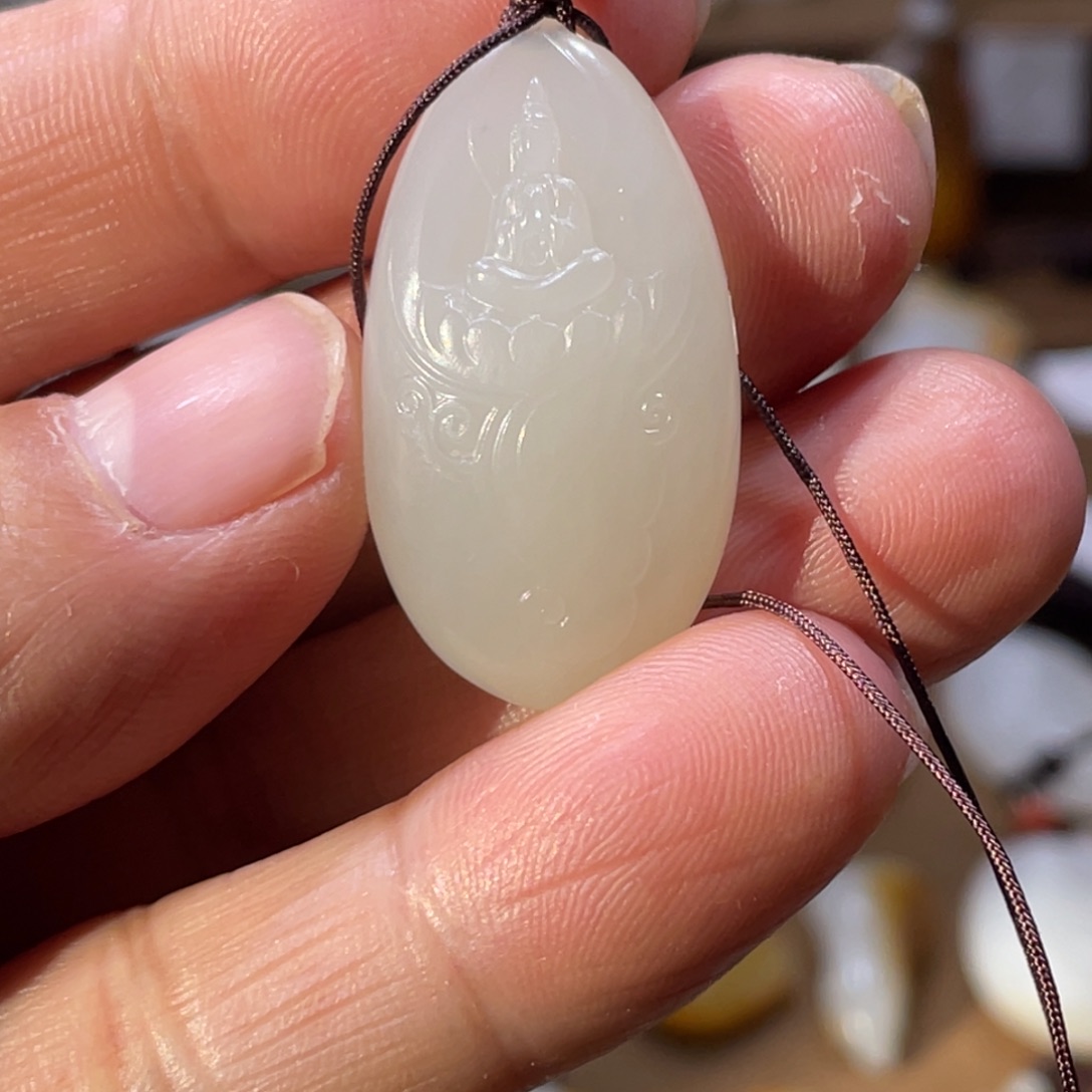 瑜***你和田玉未镶嵌颈饰