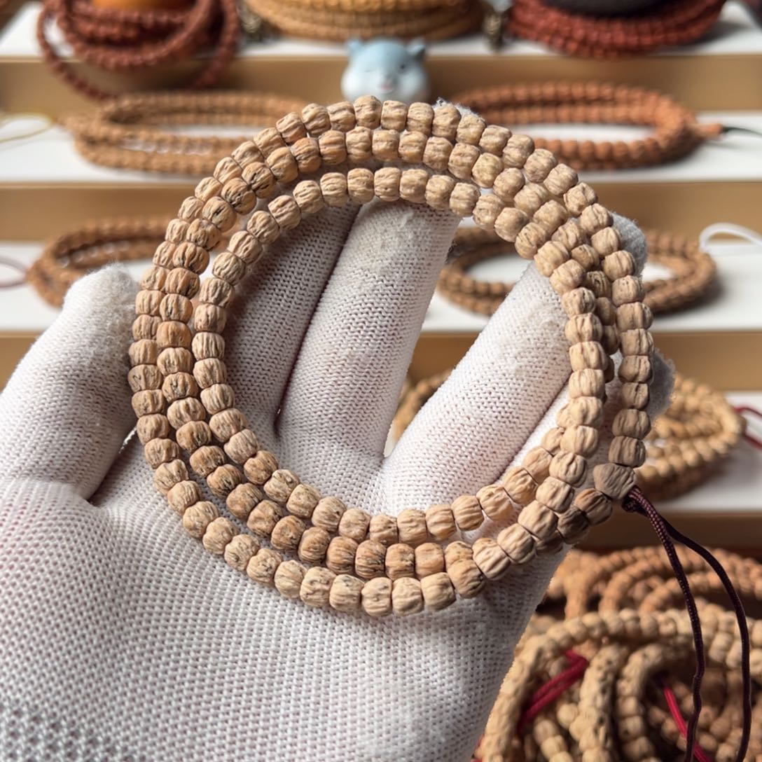 柏香籽/百香籽吊坠6.5