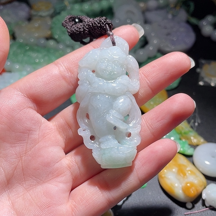 颈饰未镶嵌翡翠天