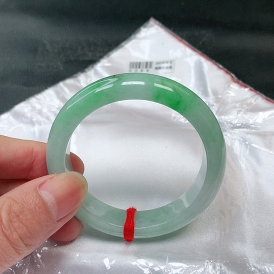 翡翠手镯未镶嵌6号