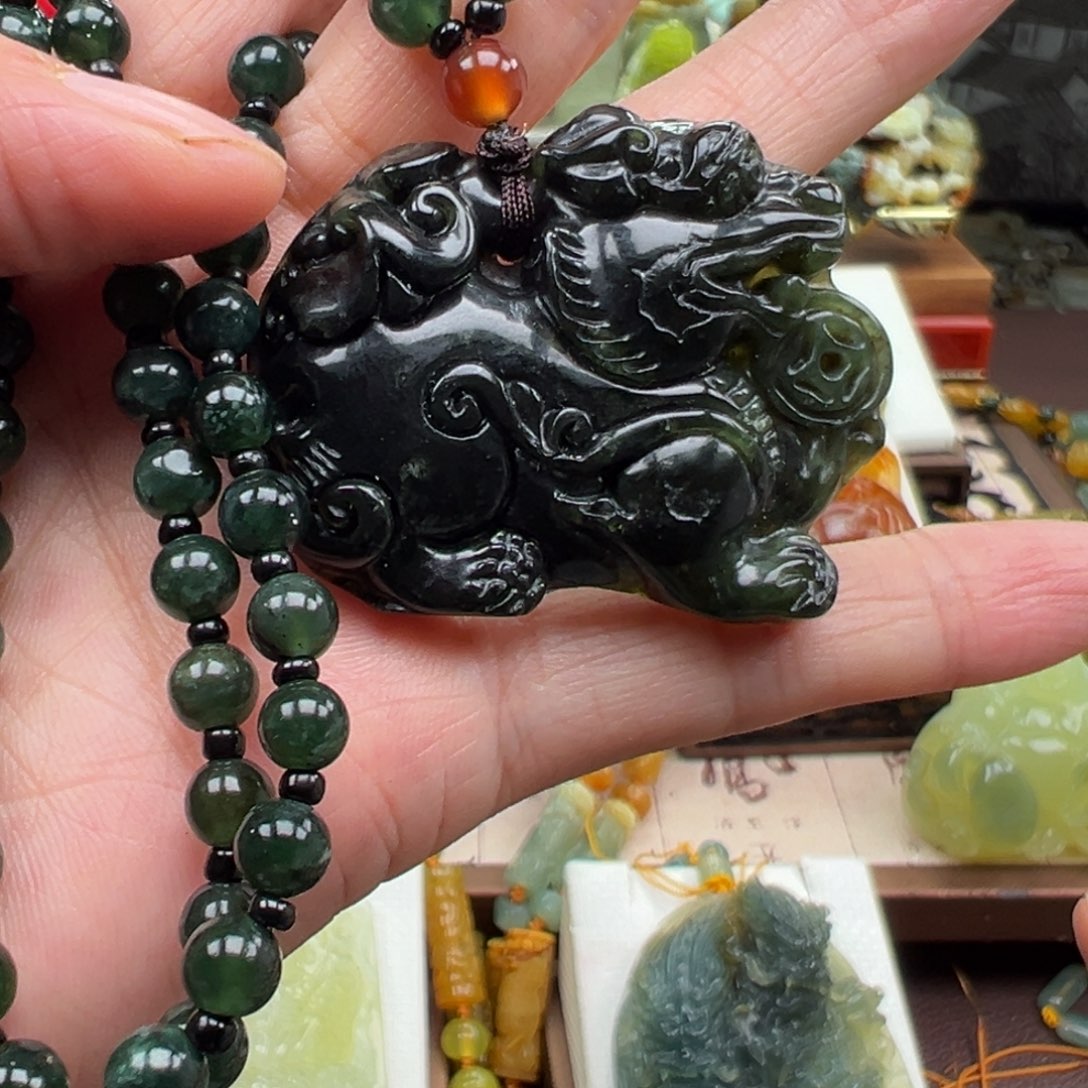 岫玉未镶嵌挂件挂件