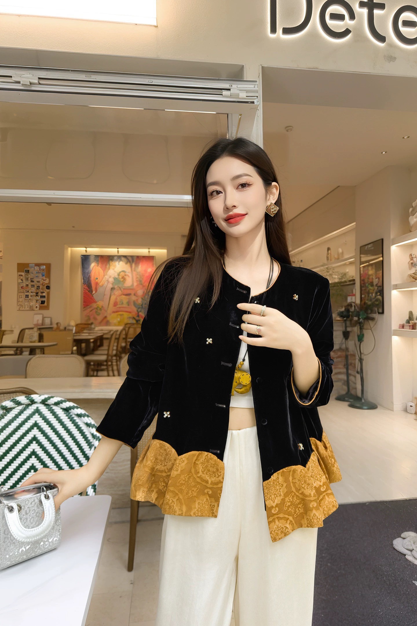 高级感丝绒拼色钉珠外套女2025秋冬新款复古减龄显瘦宽松上衣18