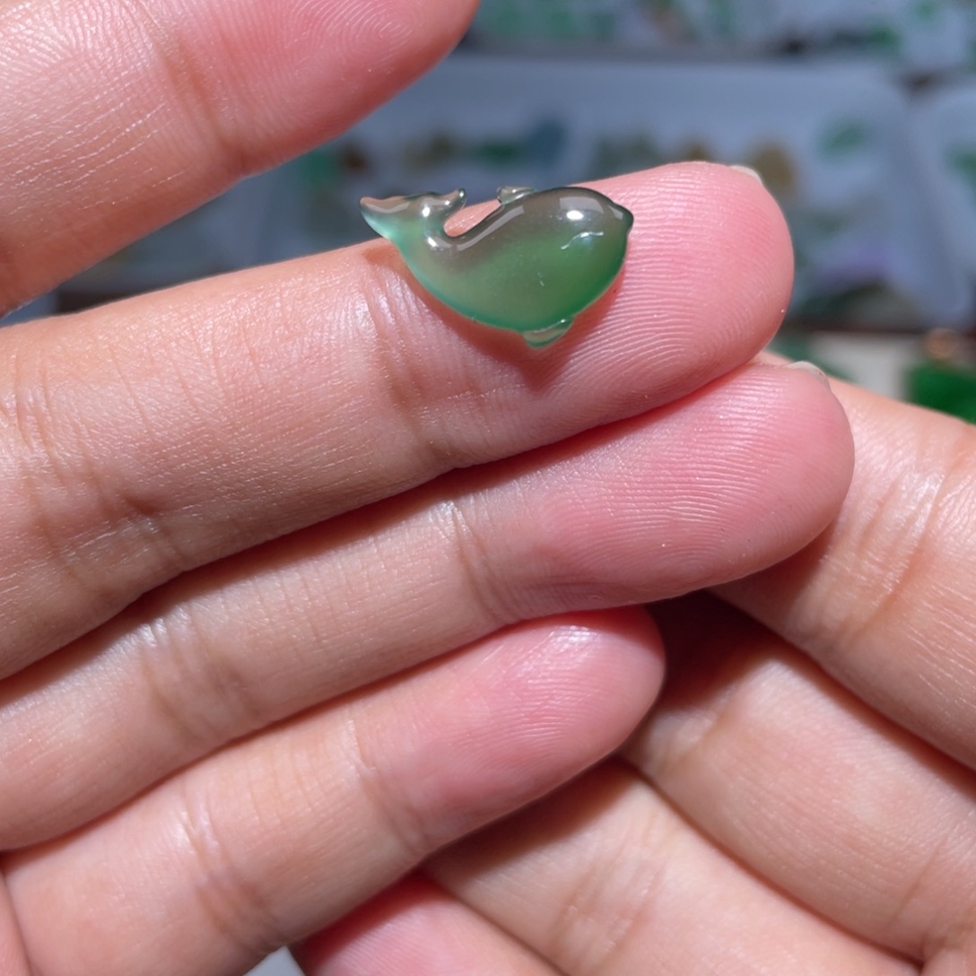 定制翡翠未镶嵌翡翠