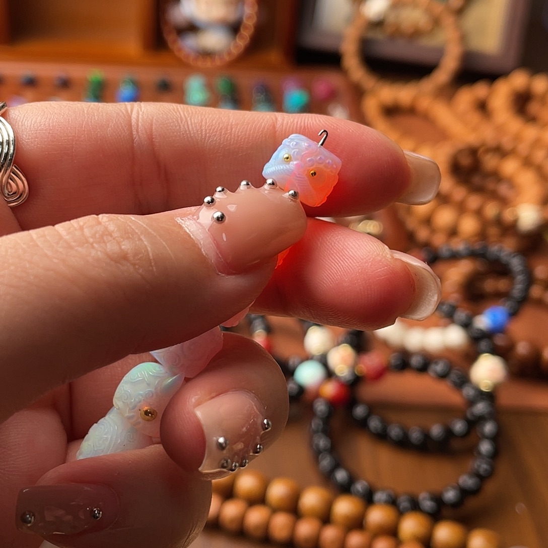 吊坠椰蒂777777777777