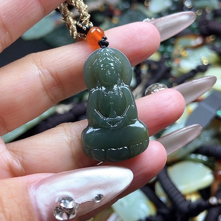 和田玉颈饰未镶嵌