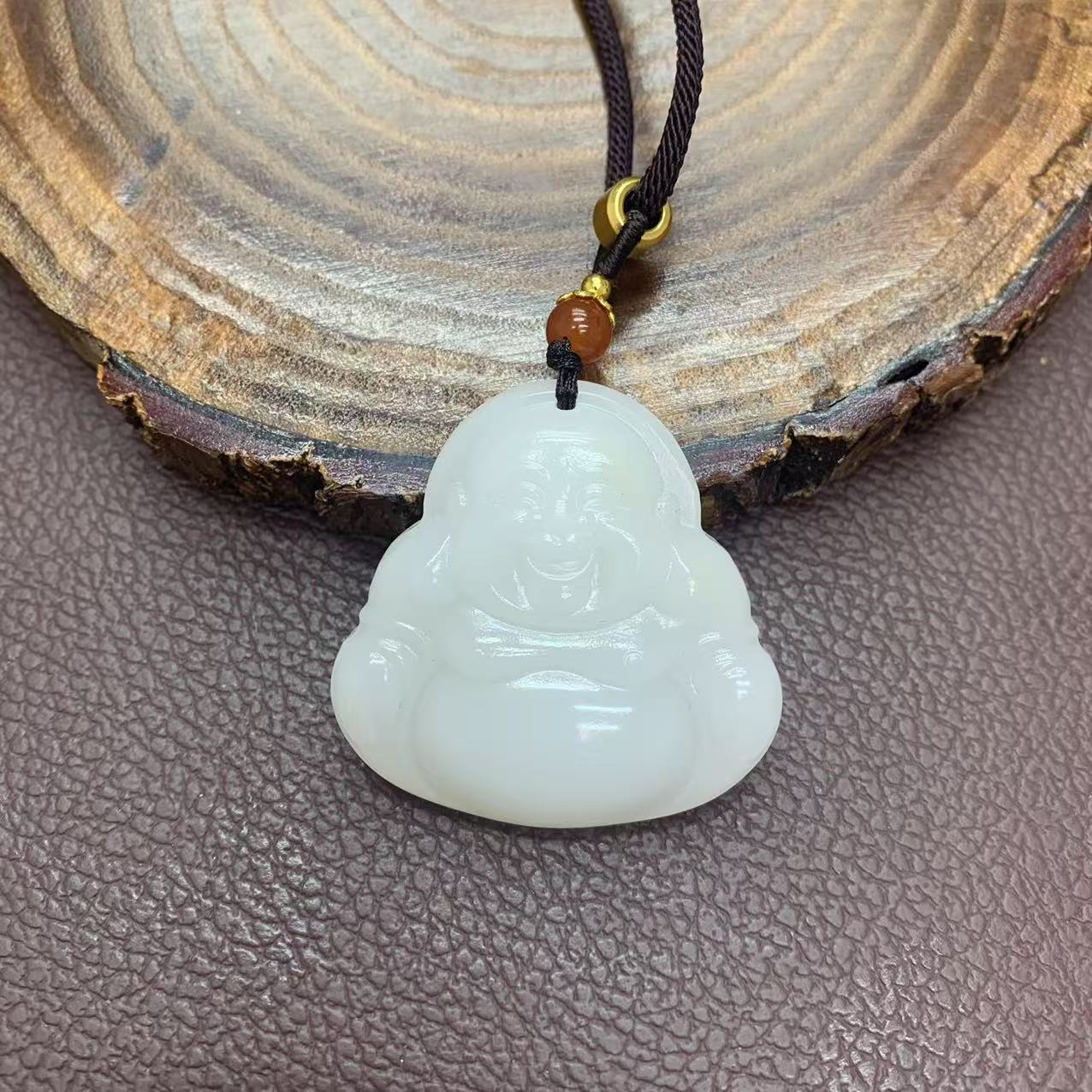 精美新疆黑山料佛公吊坠-时尚-细腻-精工雕刻
