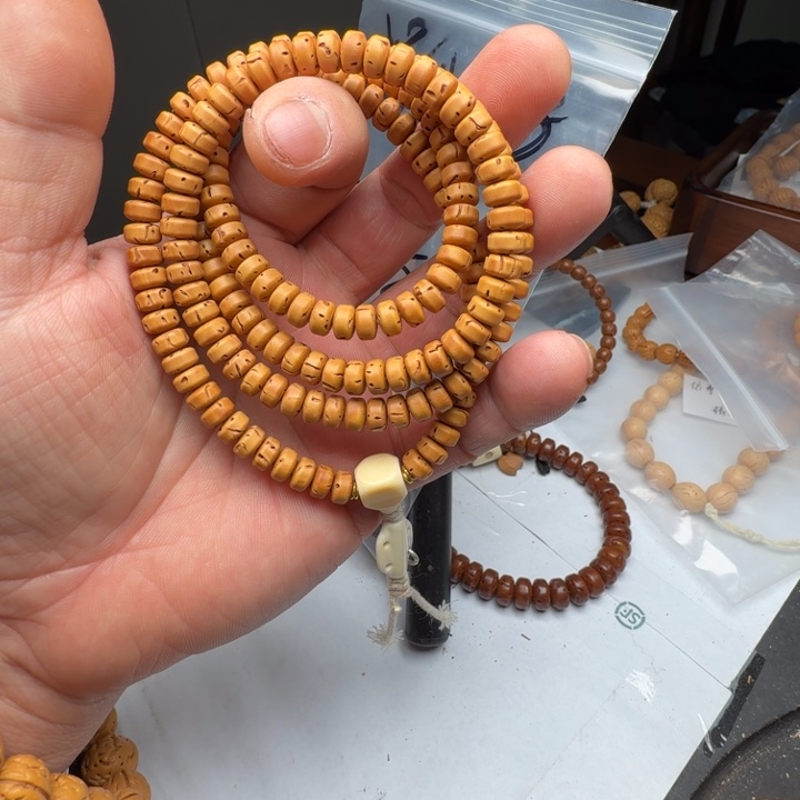 文玩核桃吊坠盘锦桃核福利福利