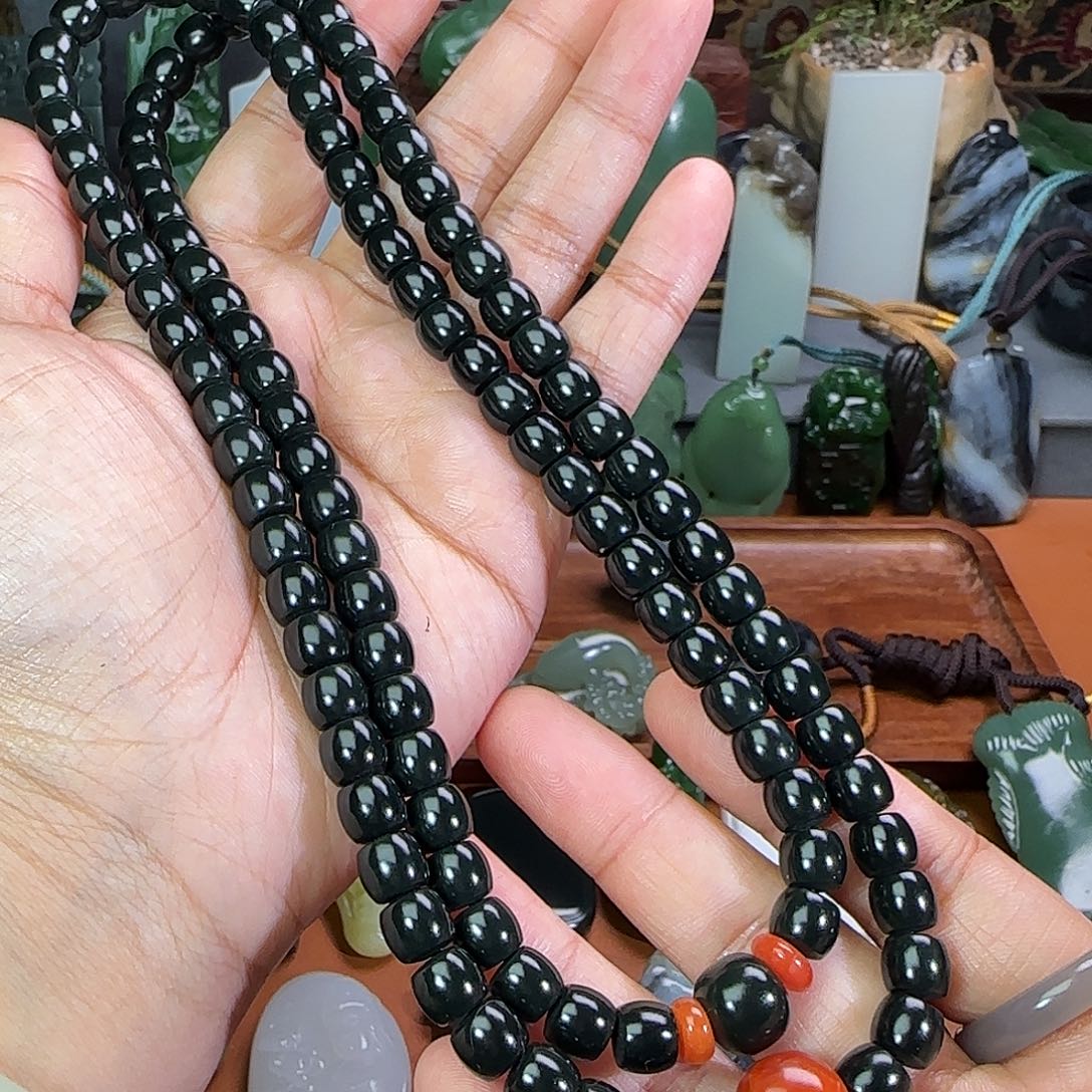 和田玉颈饰未镶嵌