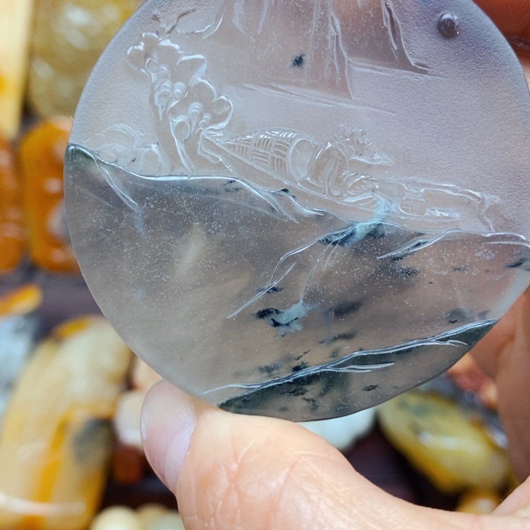 石英质玉未镶嵌颈饰