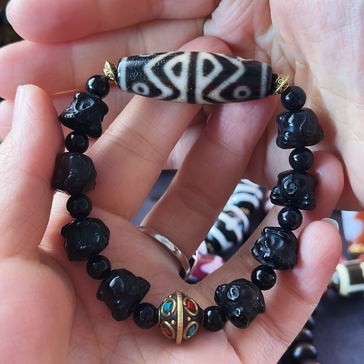 玛瑙/玉髓颈饰未镶嵌合金