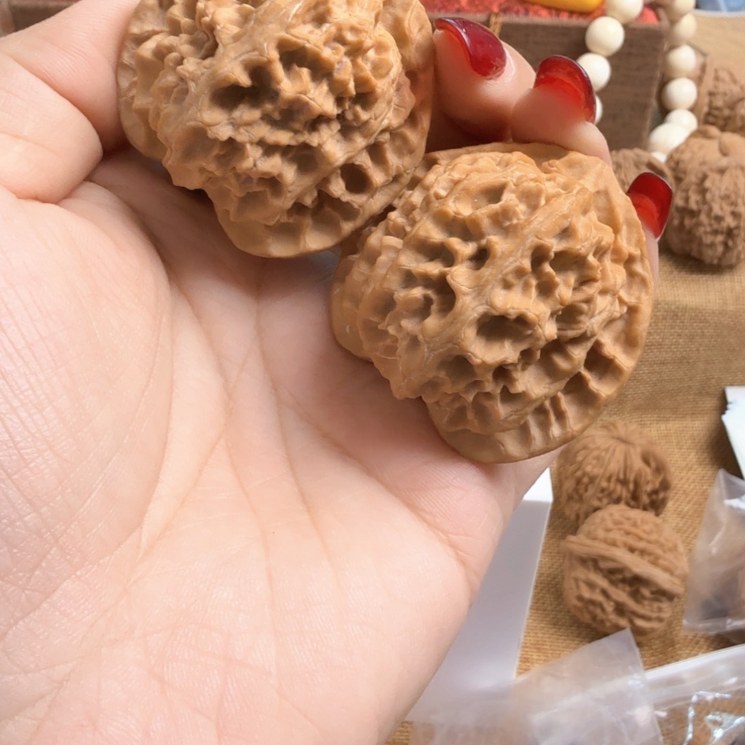 ୧***陈文玩核桃吊坠闪购