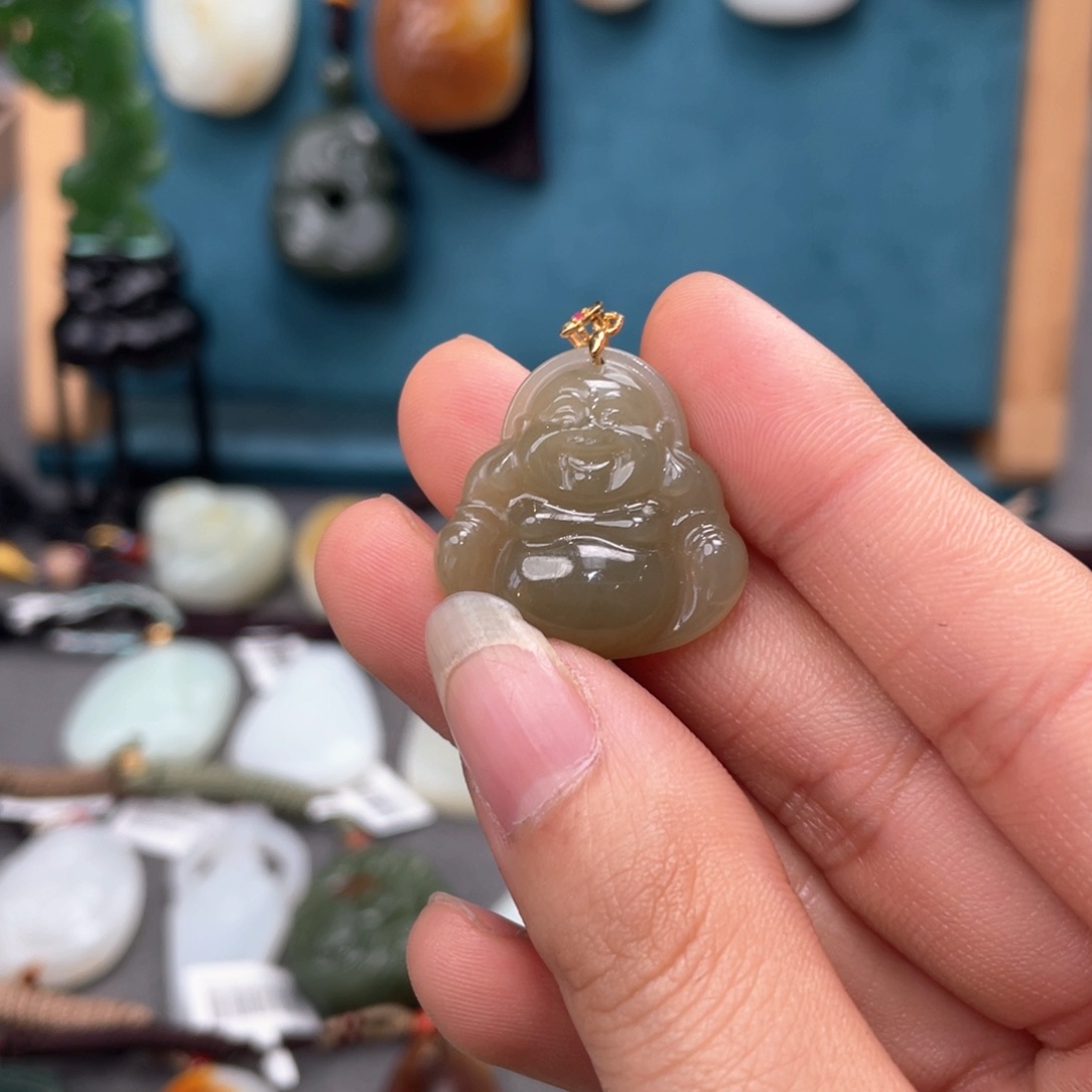 和田玉颈饰未镶嵌