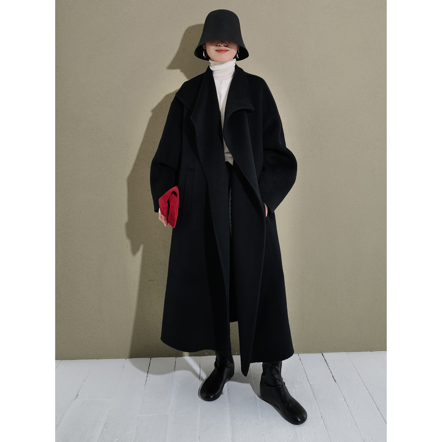 稀少100英皇贝贝羊驼毛 黑色女翻领长款双面呢毛呢大衣外套185703