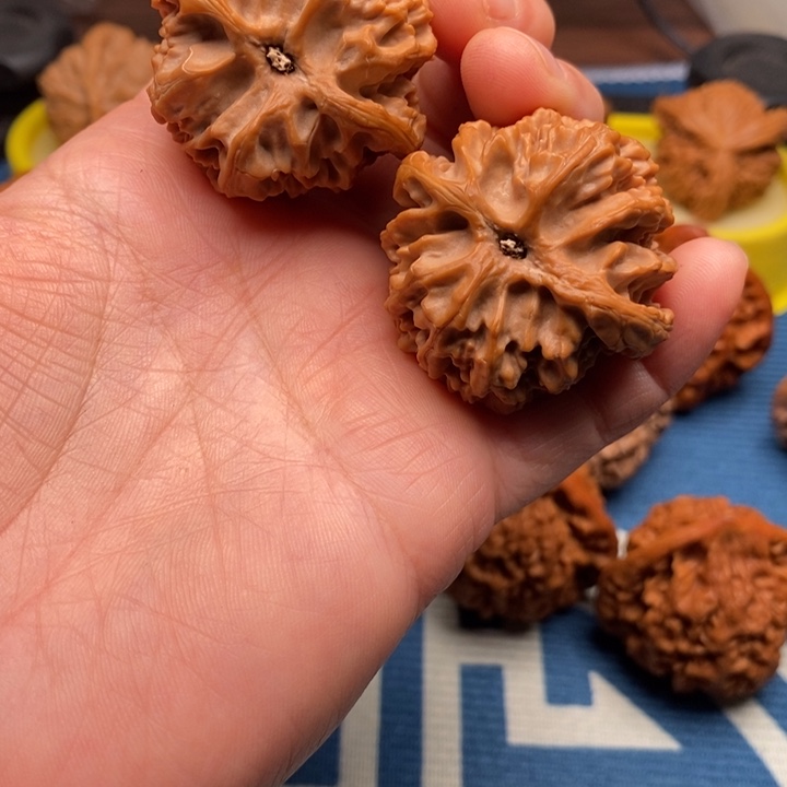 靠***谱文玩核桃把件苹果园