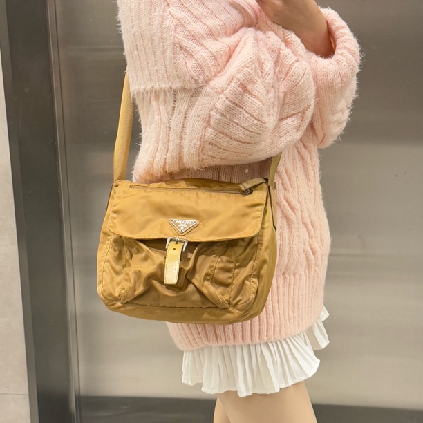 95新 Prada/普拉达 prada卡其色降落伞邮差包