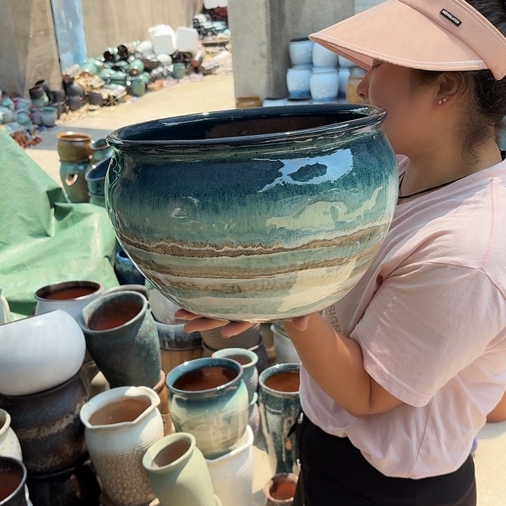 口30高21瑕疵鼓包了一个盆子。