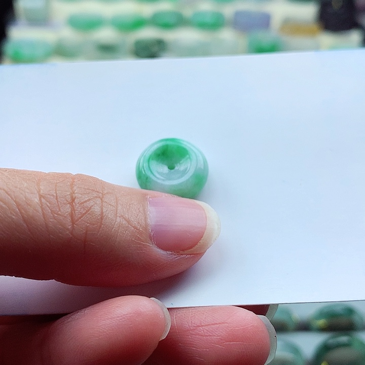 翡翠戒指未镶嵌平安扣