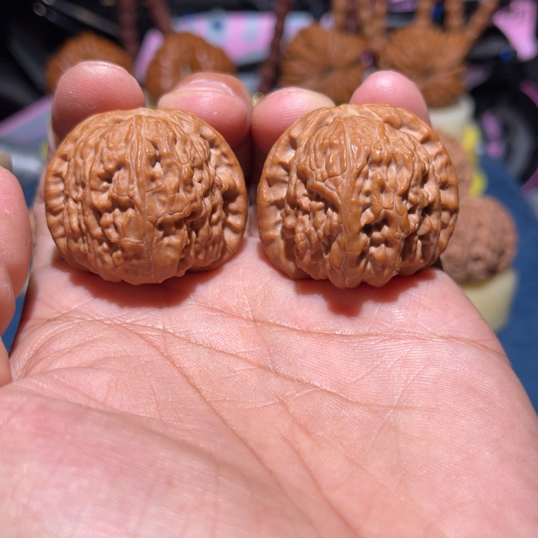 桃核把件38全品白狮子