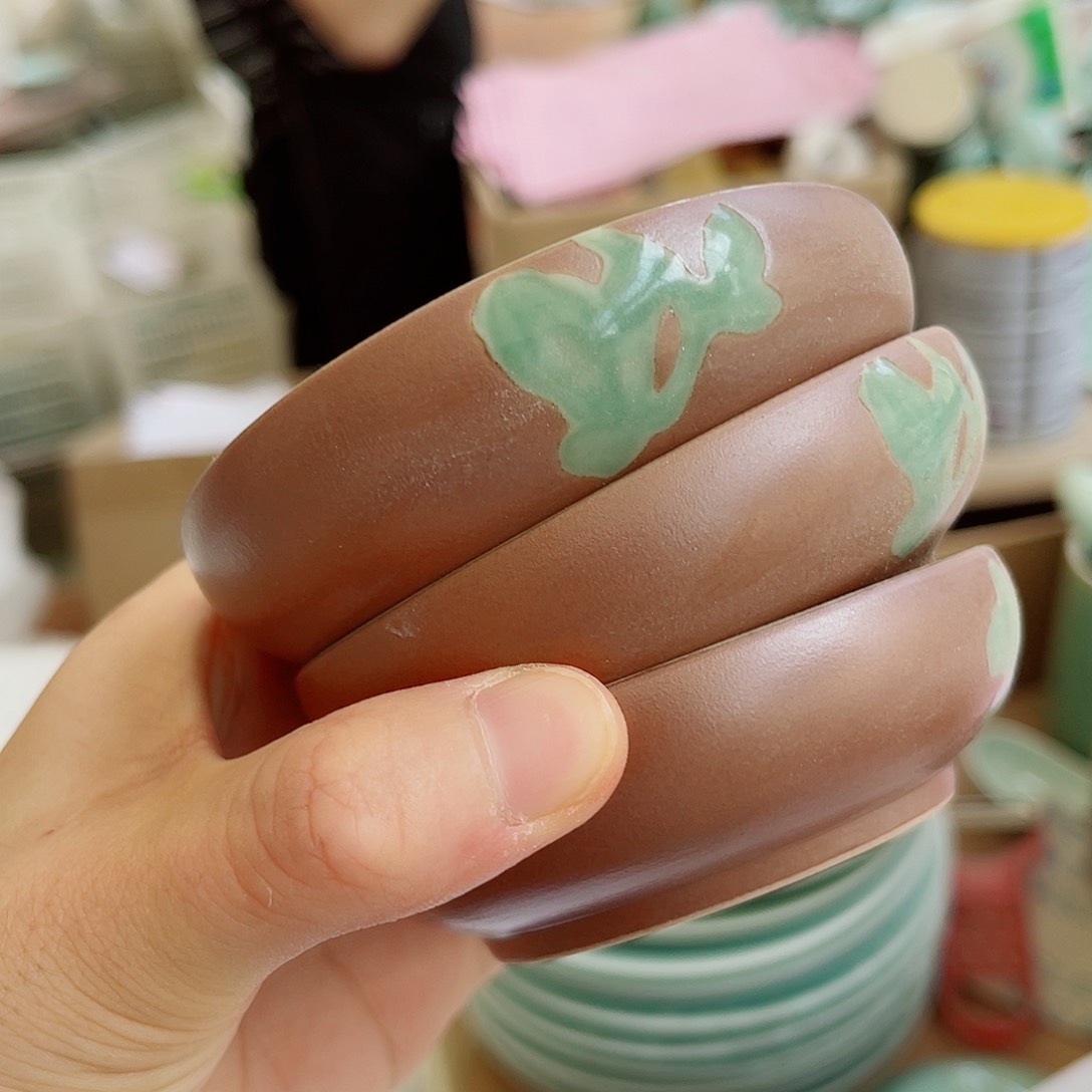 青瓷哈哈哈哈哈哈哈哈哈哈哈家