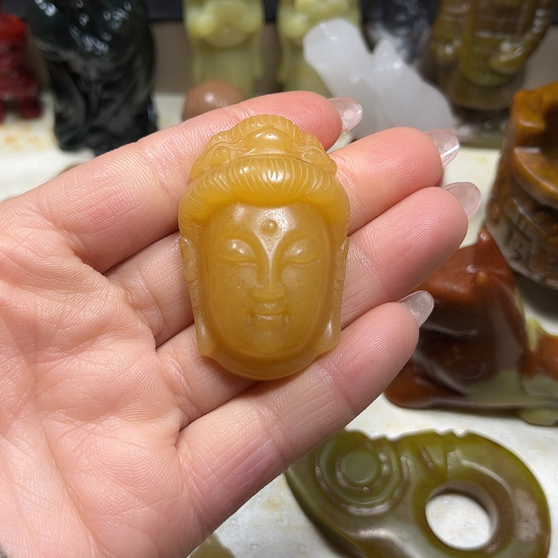 白玉菩提吊坠白玉菩提吊坠