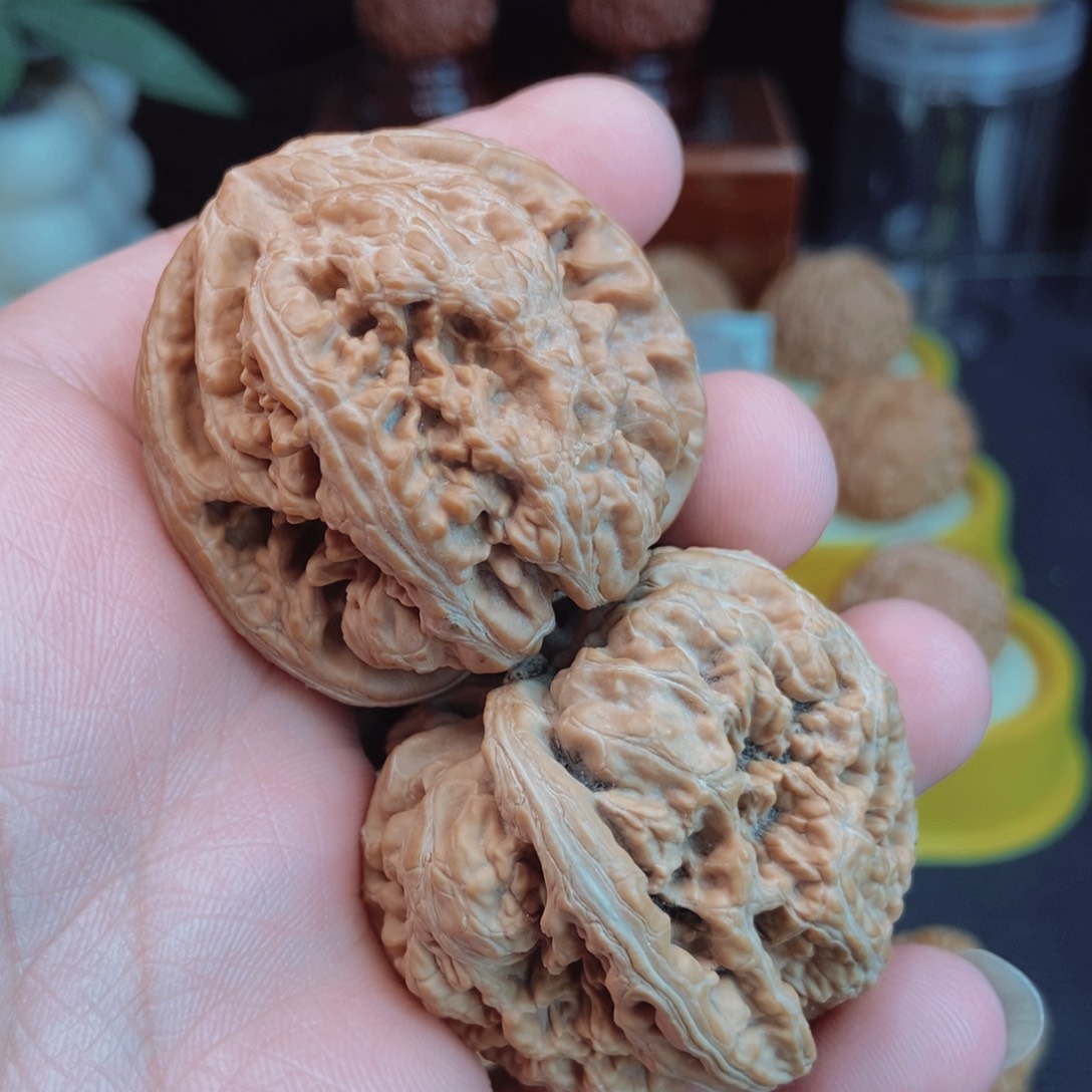 鸭***嘎大粗筋核桃手把件！！！