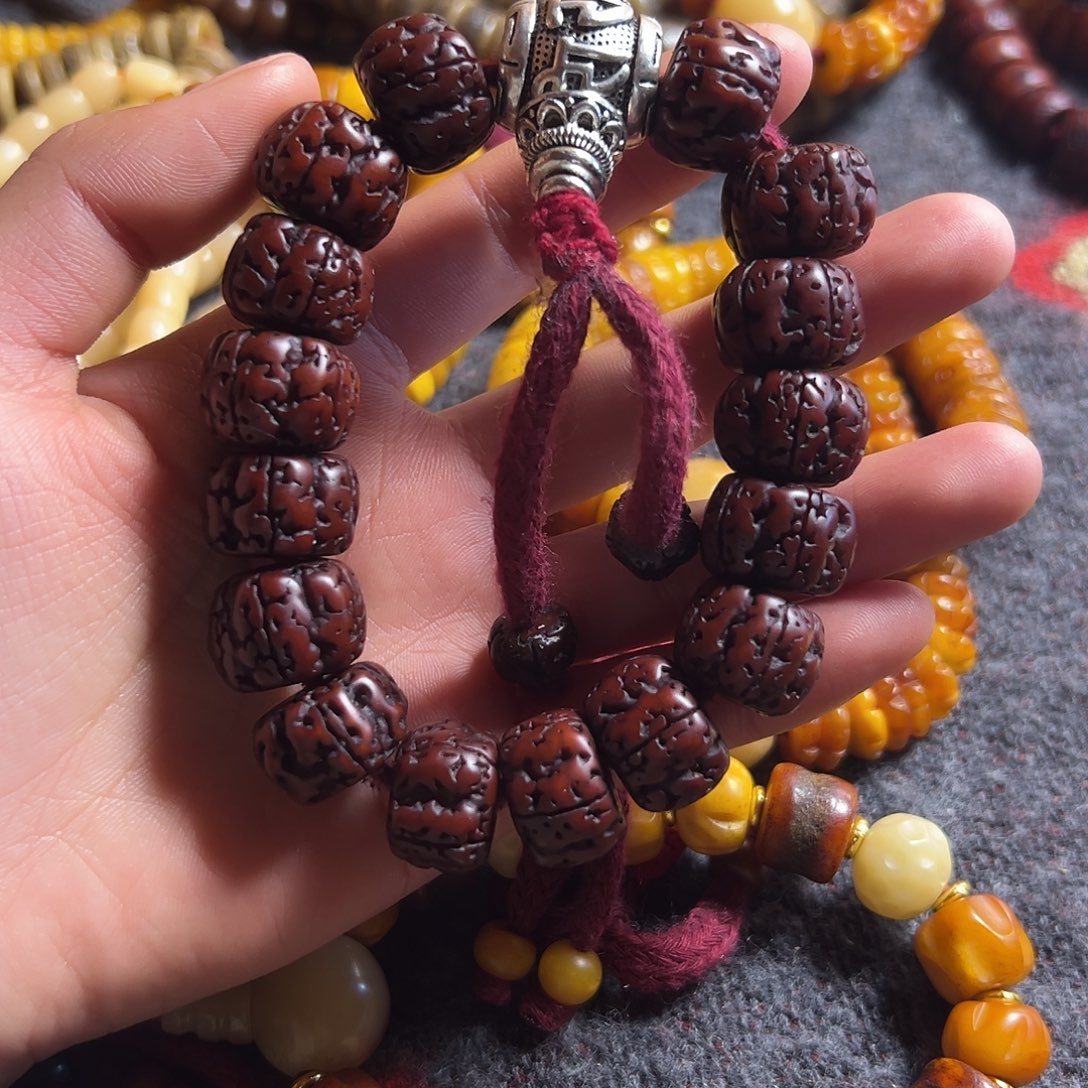 香榧木藏区手串金刚