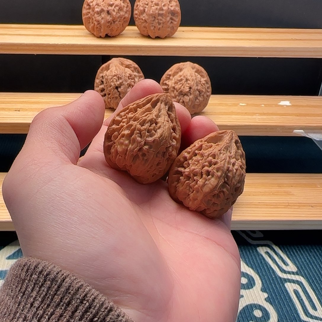 吊坠桃核做佛做佛