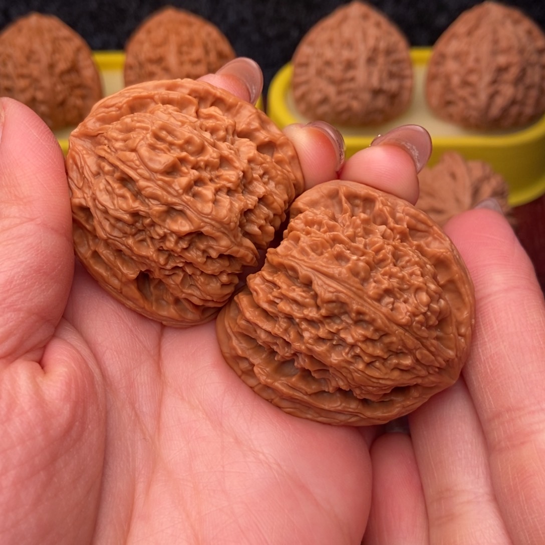 把件文玩核桃小**树43南疆石