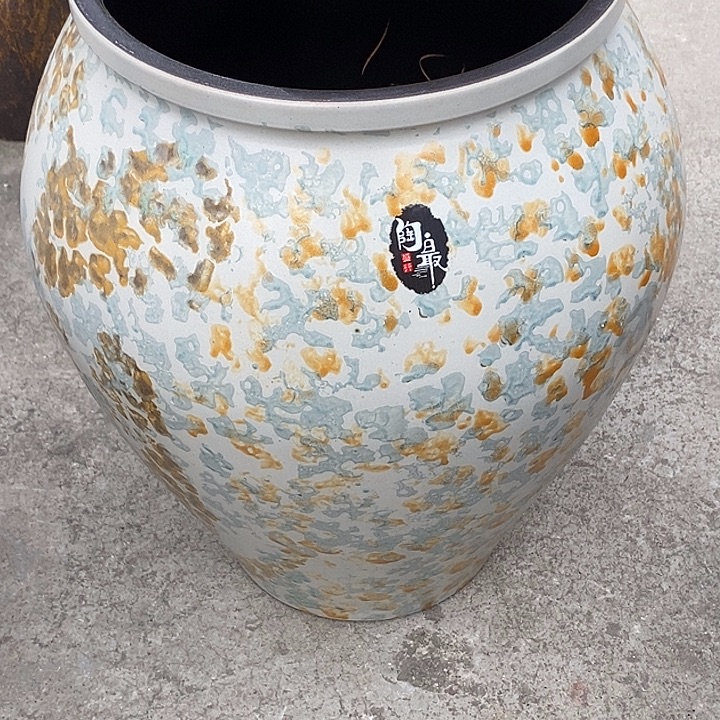 花盆紫砂口26.5高度43瑕疵