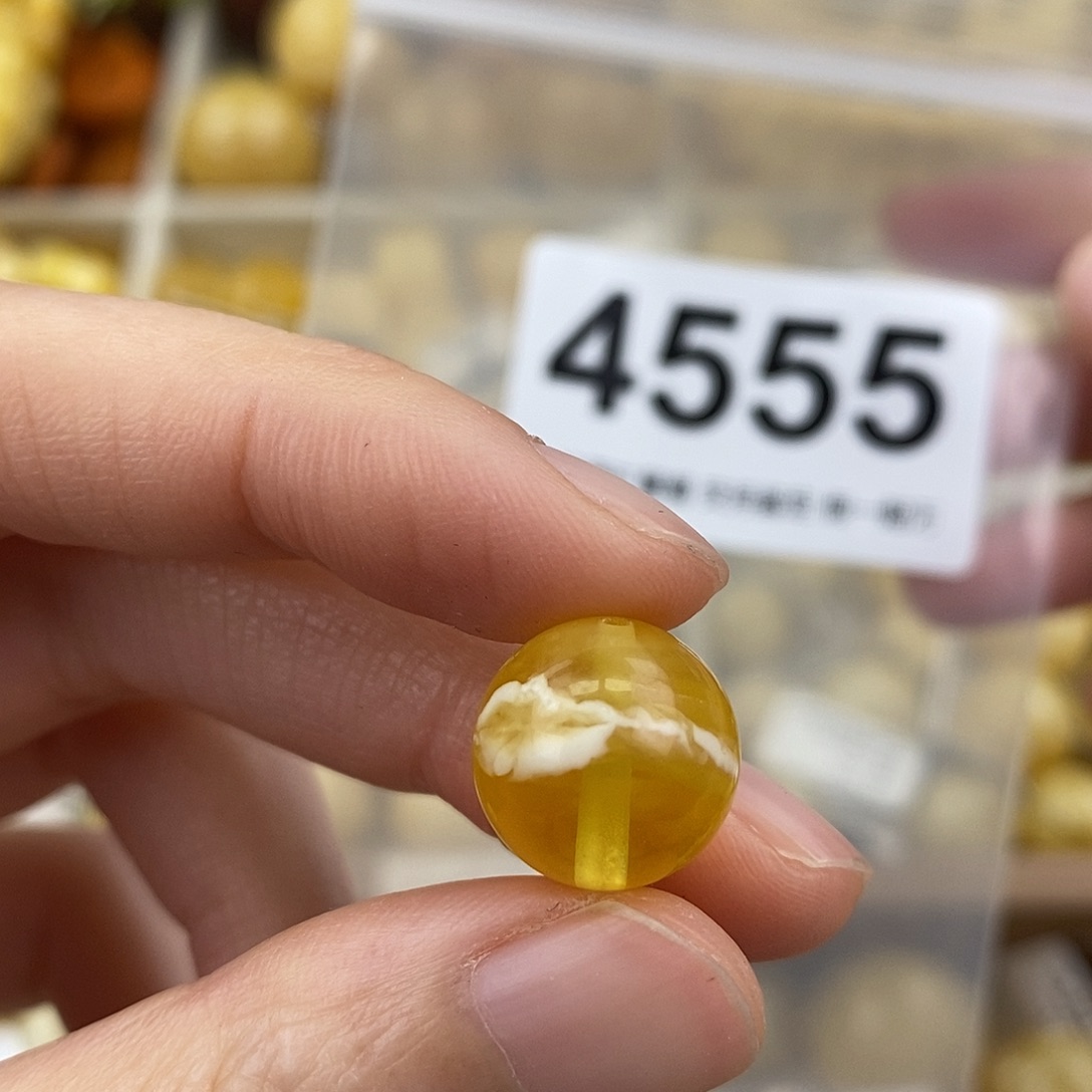 蜜蜡未镶嵌珠宝奇石13.2