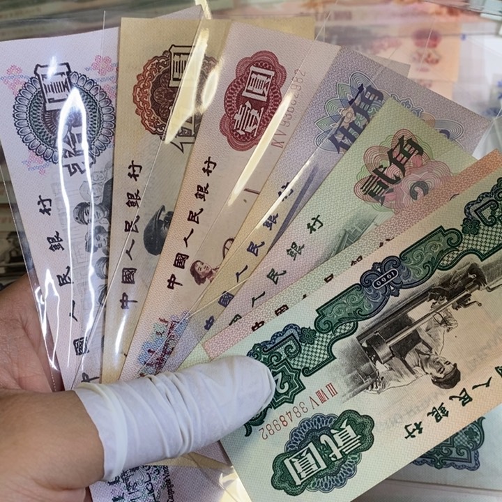 小三套，，，，，982，，，，，