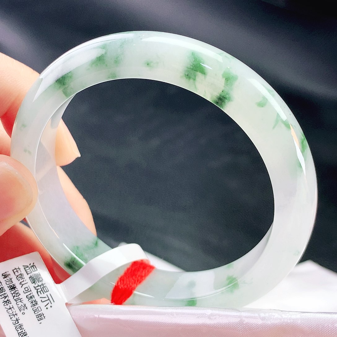 未镶嵌手镯翡翠54圈