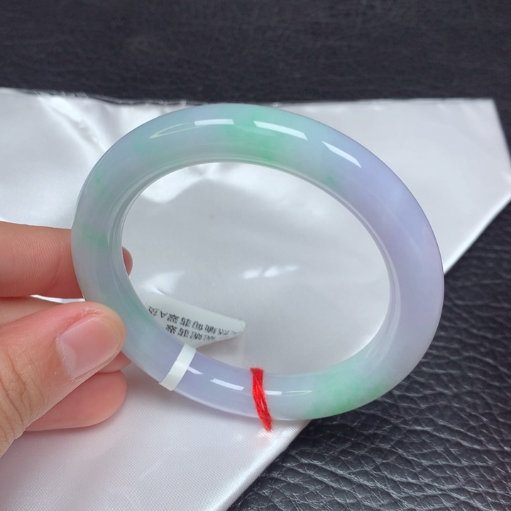 翡翠手镯（圆镯）未镶嵌