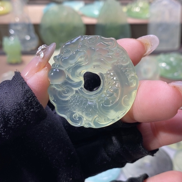 岫玉吊坠未镶嵌吊坠