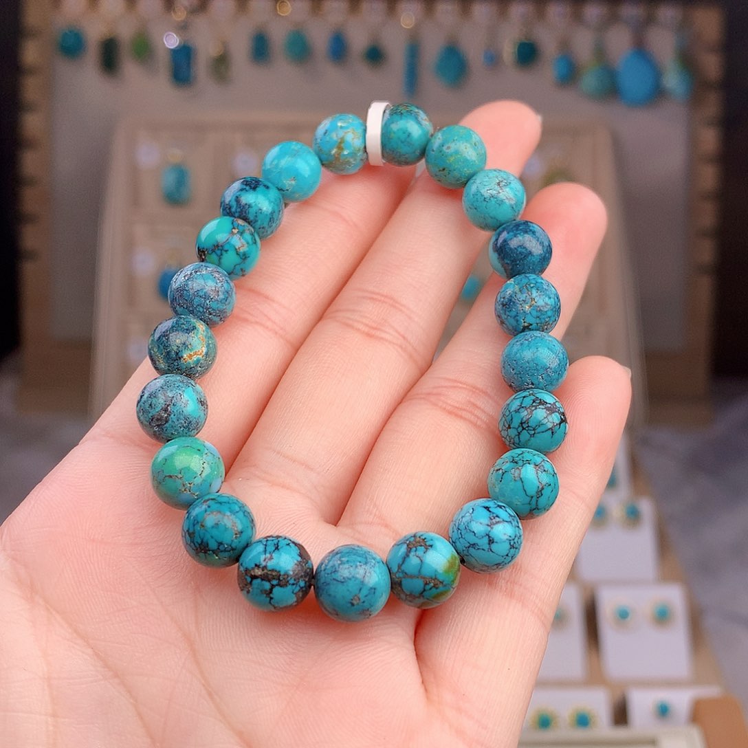 绿松石未镶嵌颈饰