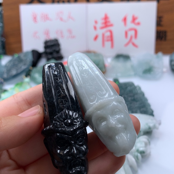 翡翠颈饰未镶嵌保真天然A货翡翠