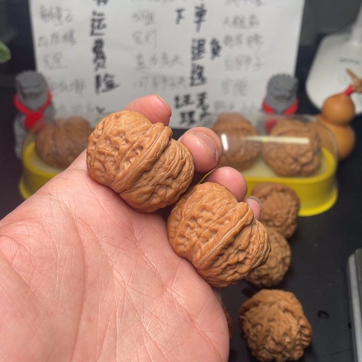 文玩核桃把件0***.39元宝100