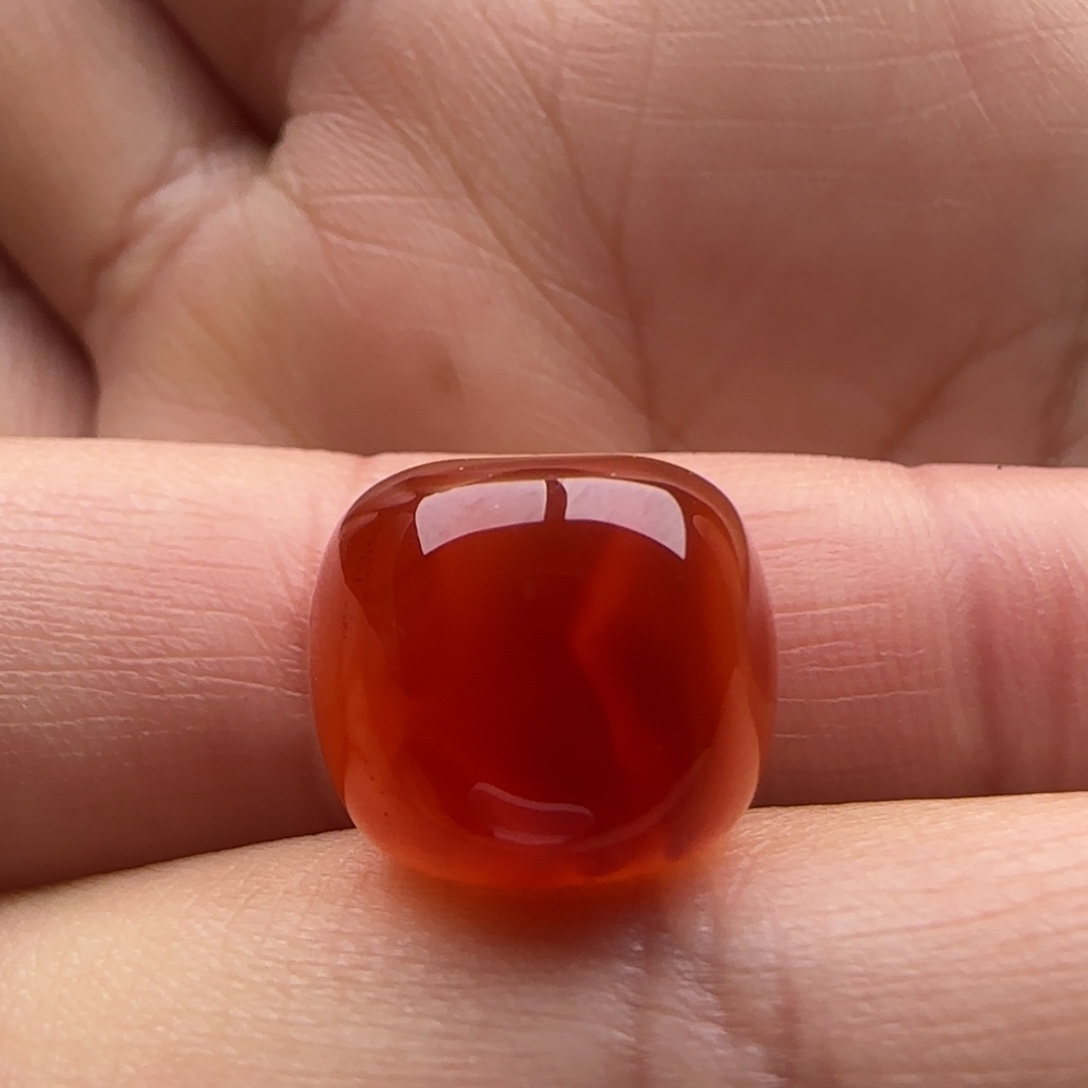 南红玛瑙老型14x 12未镶嵌孔马牙