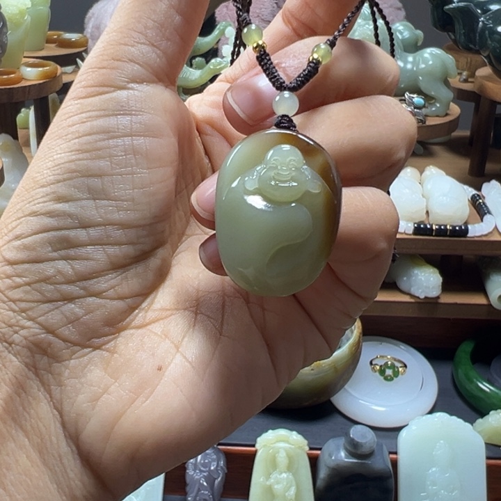 颈饰未镶嵌和田玉