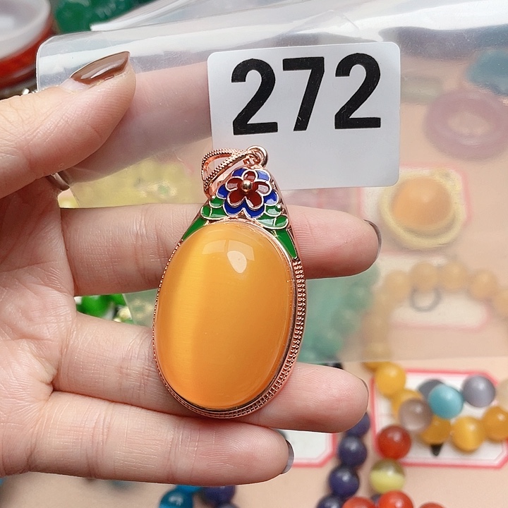 合金颈饰玛瑙/玉髓豹*兔