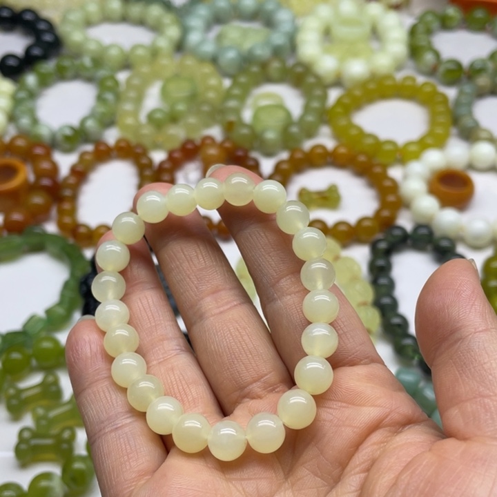 蛇纹石玉手串未镶嵌